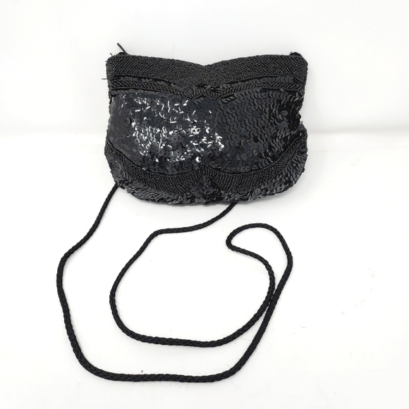 Handbags - ⭐️5/$20 Black Beaded & Sequins Special Occasion Bag
